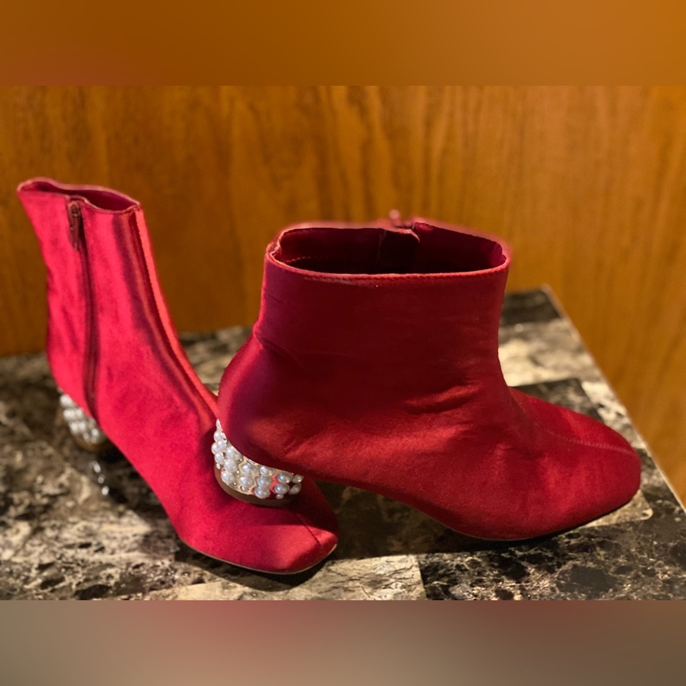 Betsey Johnson red pearl boots size 7.5